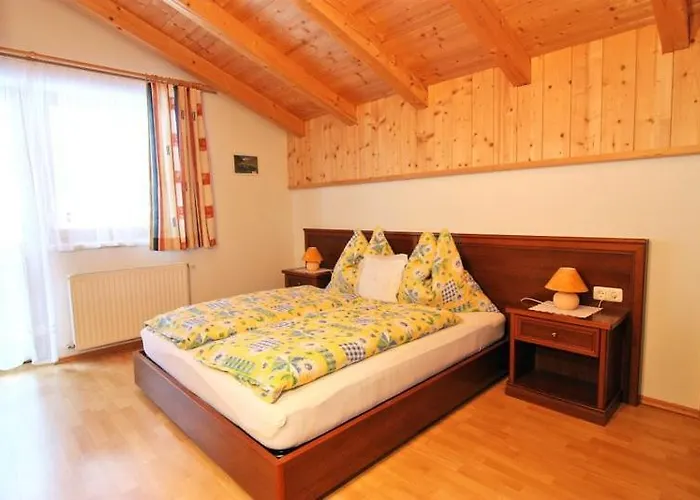 Haus Salchner * Нойштифт-им-Штубайталь